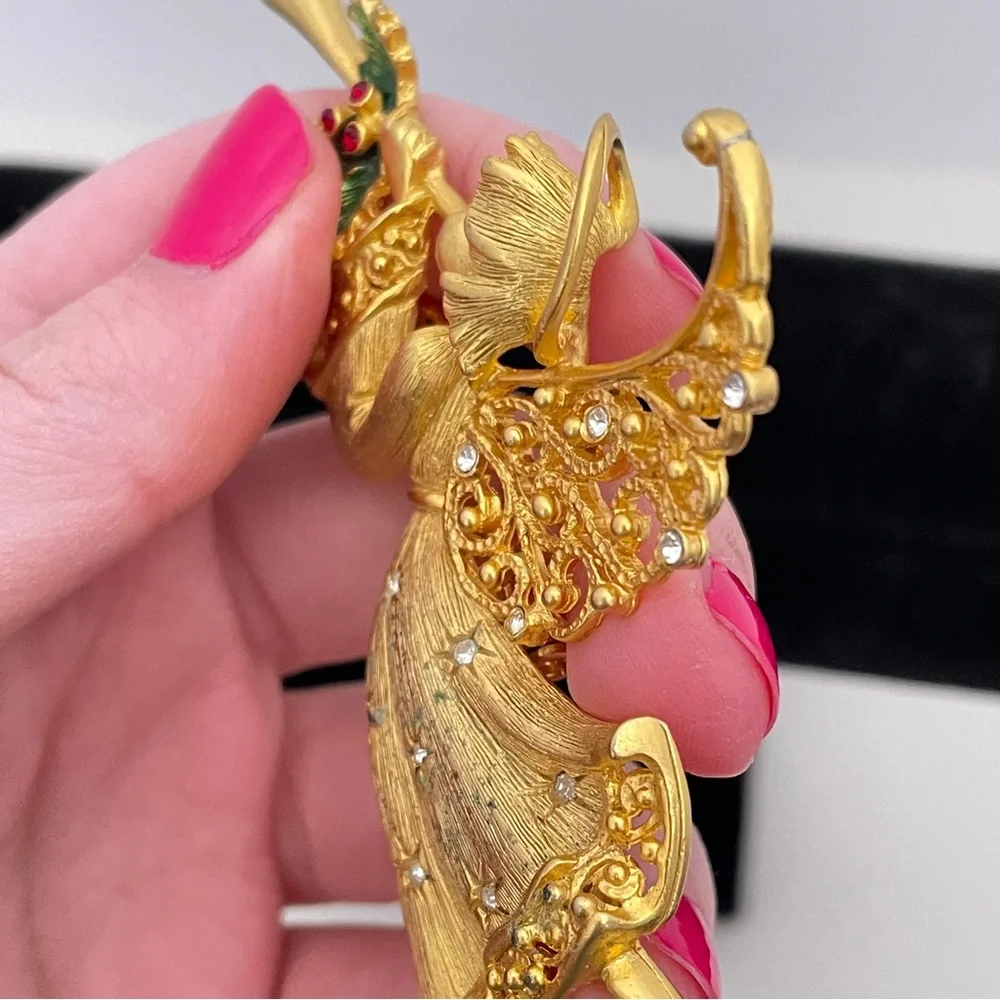 Vintage 90’s JJ Gold Tone Christmas Winter Holiday Festive Angle Pin / Brooch